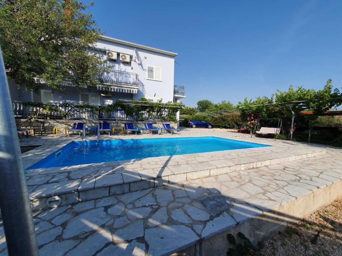Tribalj Apartments Jerine מראה חיצוני תמונה