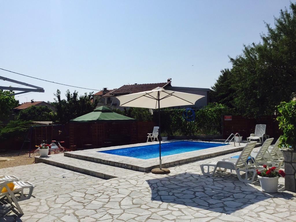 Tribalj Apartments Jerine מראה חיצוני תמונה